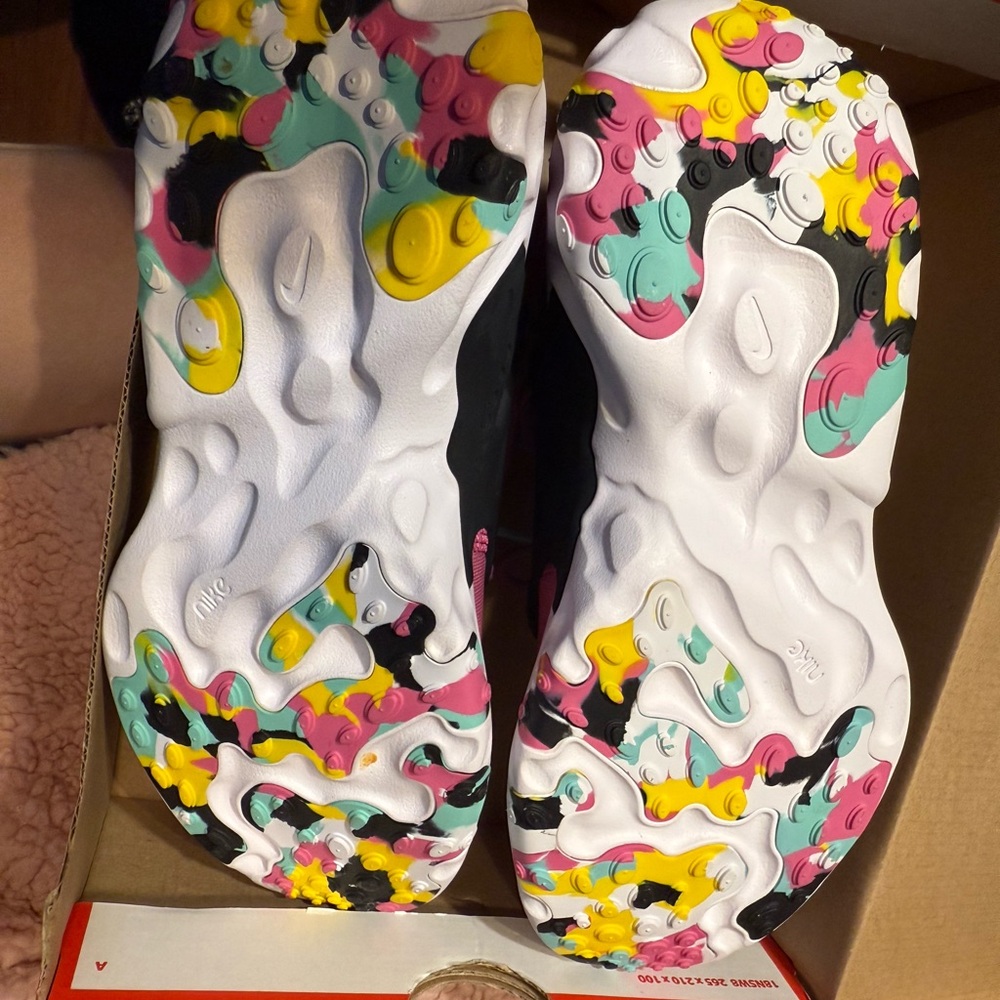 Nike Presto Kids Pink Sneakers size 3 - Picture 5 of 7